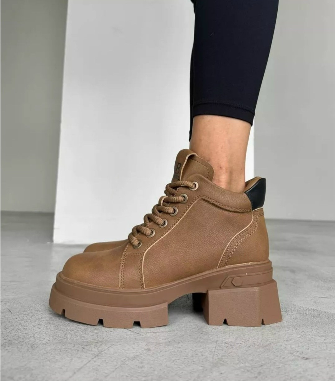 ,ботинки женские,ботинки,ботинки с замком,стильные ботинки