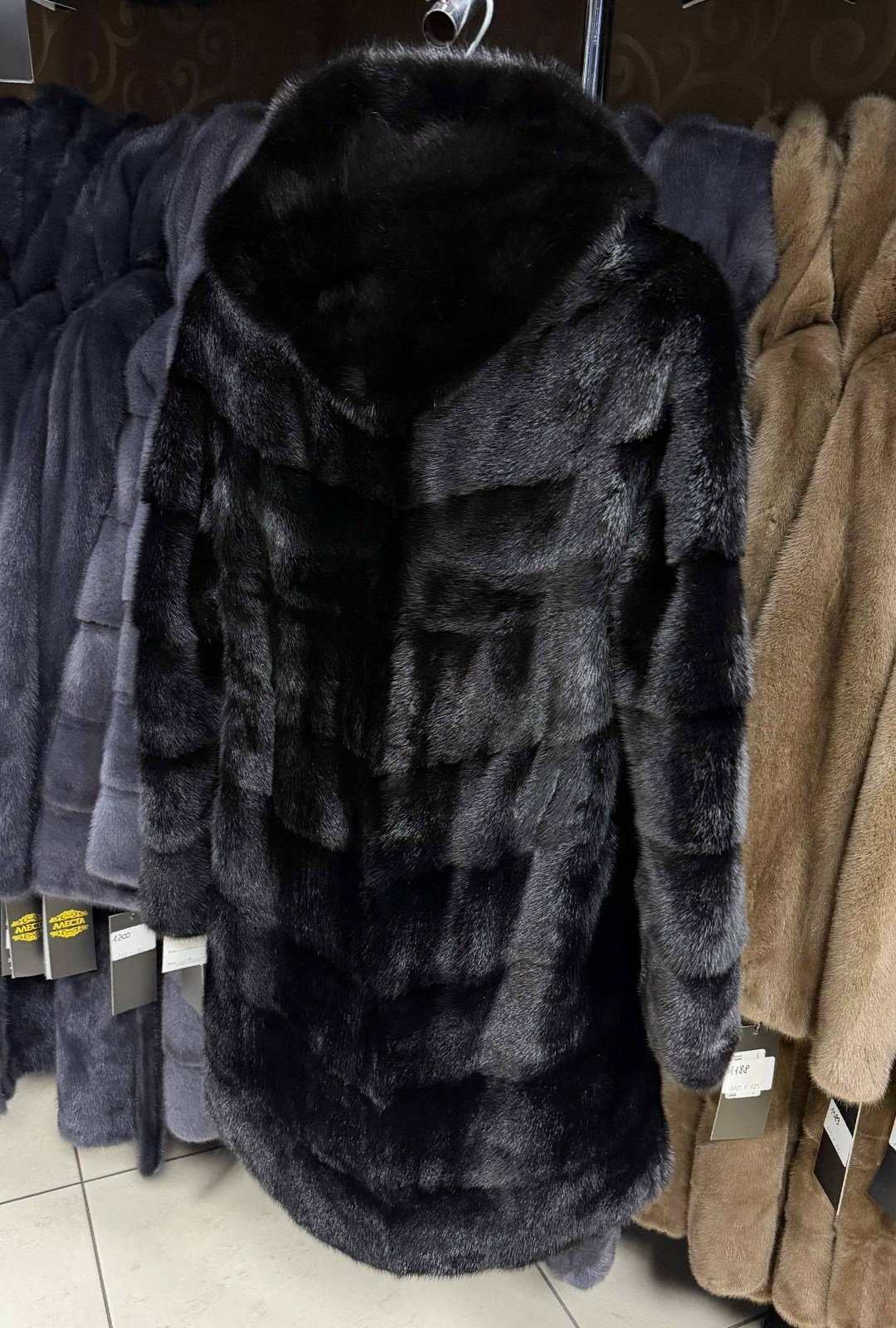 шуба норковая,шуба норковая с капюшоном,шуба норка,шуба из норки,норковая шуба черный бриллиант