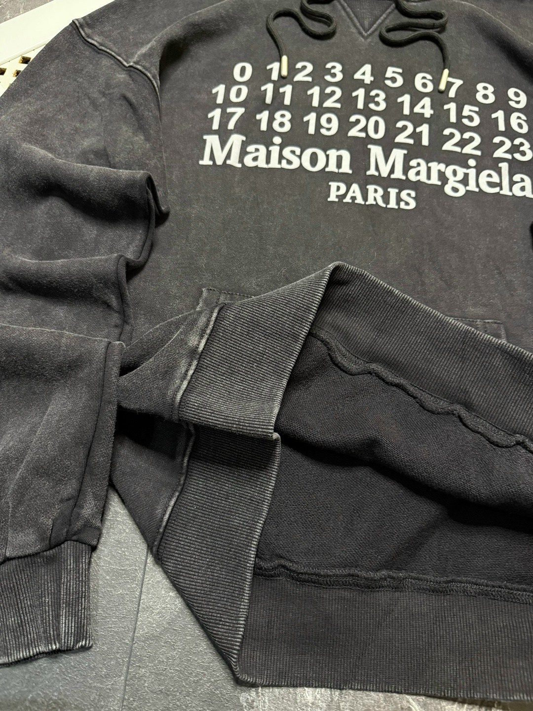 maison margiela 6 hoodie,толстовка mm6 maison margiela,толстовка,мужская толстовка,maison margiela худи