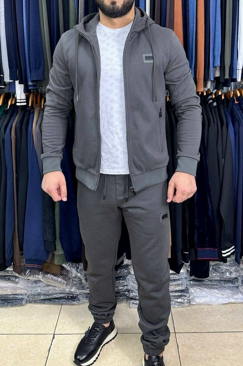 спортивные костюмы,мужской спортивный костюм,,мужской спортивный костюм dolce gabbana,спортивный костюм armani