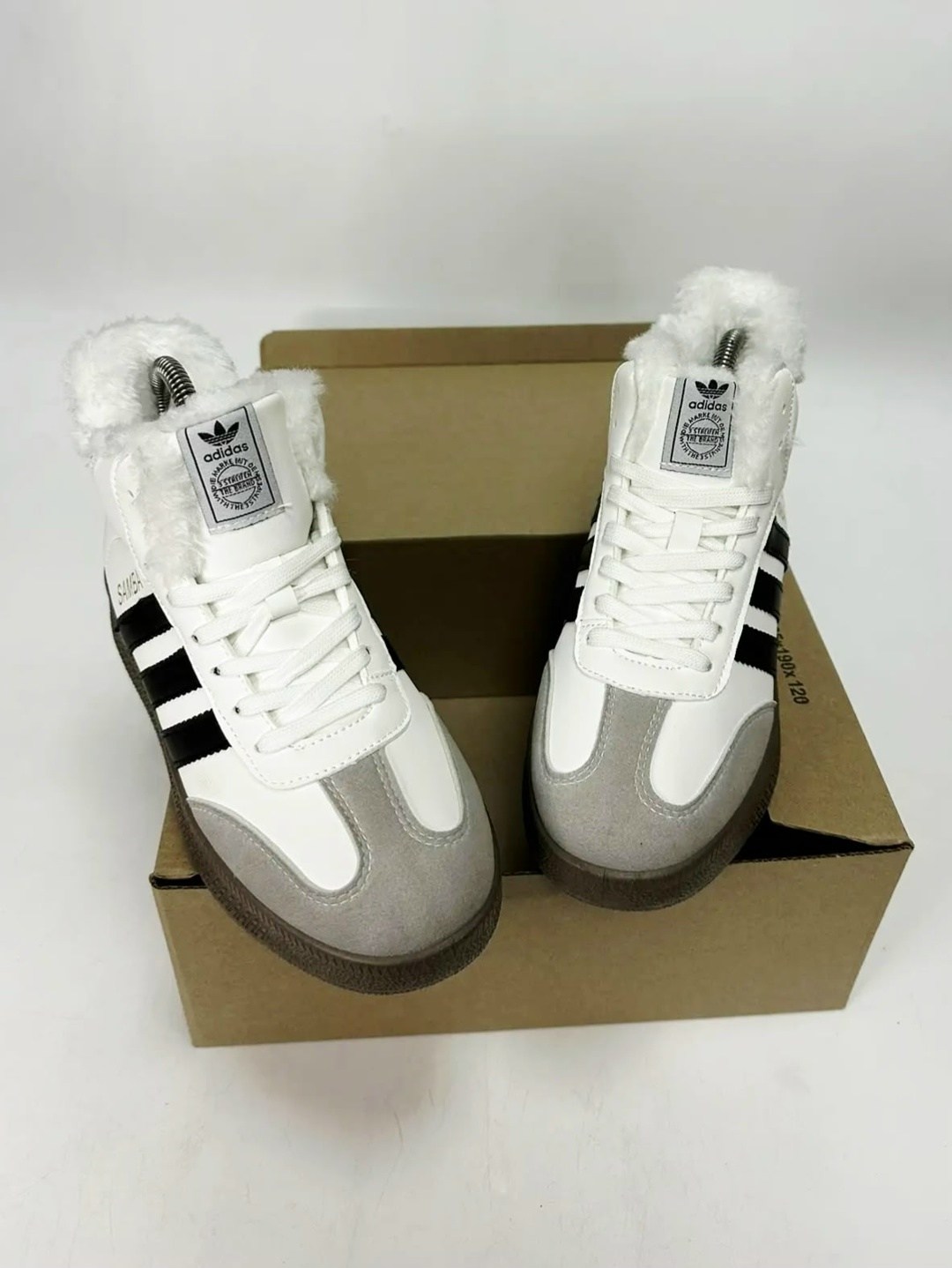 кроссовки высокие adidas samba зимние с мехом,кроссовки женские зимние высокие adidas,кроссовки adidas samba,кроссовки adidas,высокие кроссовки