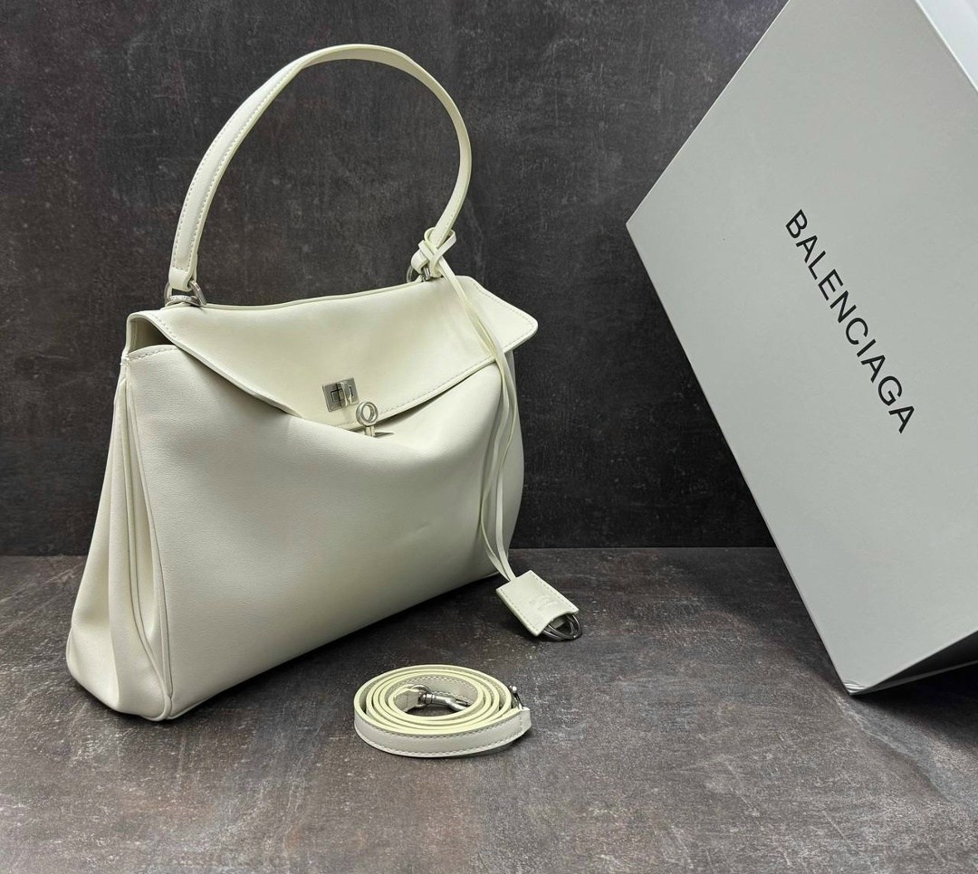 сумка balenciaga,сумка balenciaga rodeo,сумка баленсиага,сумка женская balenciaga,белая сумка