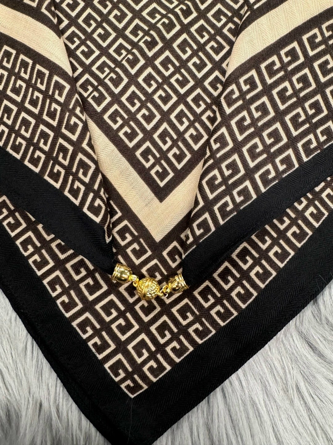 шелковый шарф,шелковые платки,шарфы для женщин,шарфы и платки,женский шелковый шарф