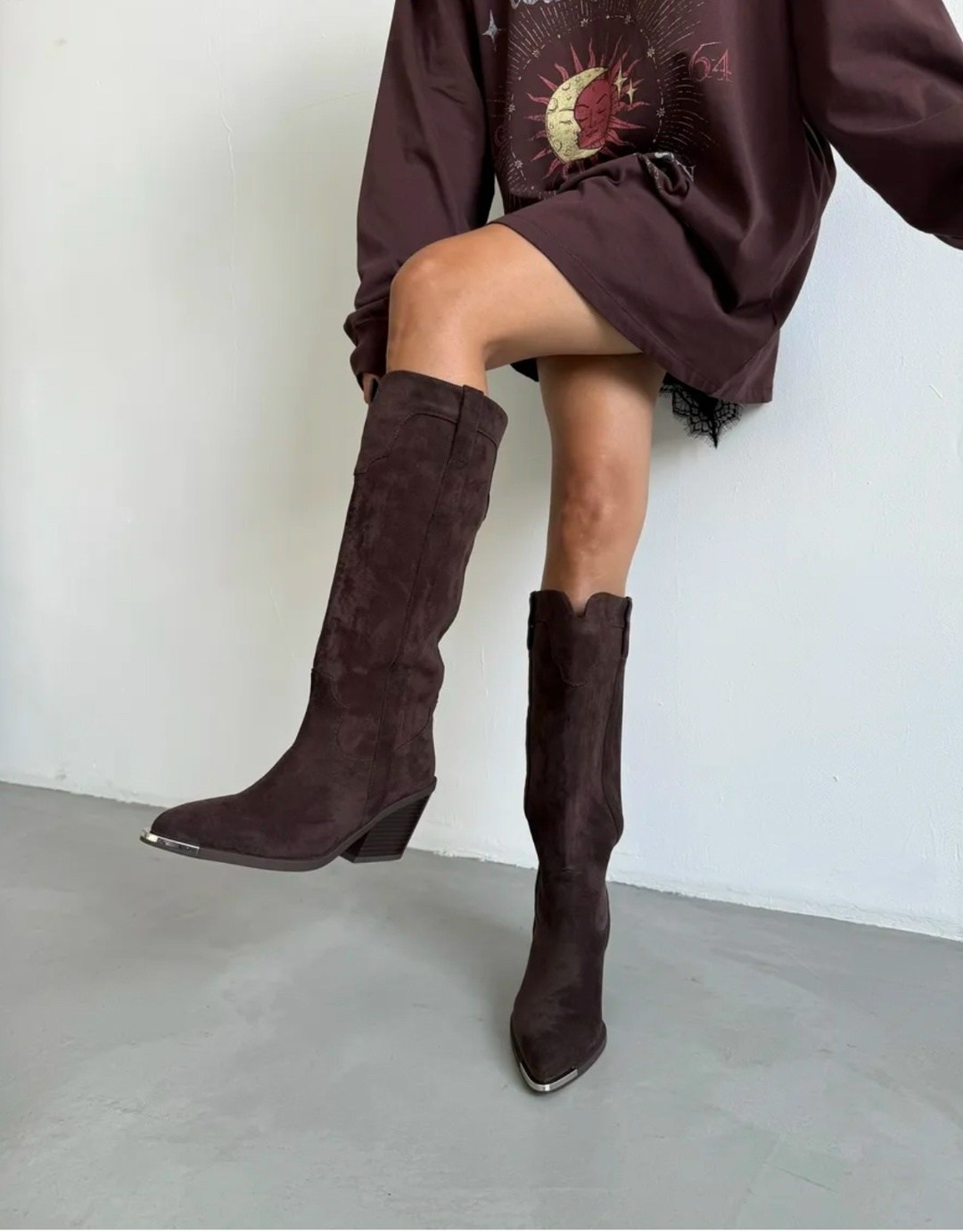 замшевые натуральные сапоги казаки на каблуке демисезонные,сапоги казаки высокие натуральная замша демисезонные,сапоги демисезонные казаки замшевые на каблуке bossy lady,сапоги казаки,сапоги замш