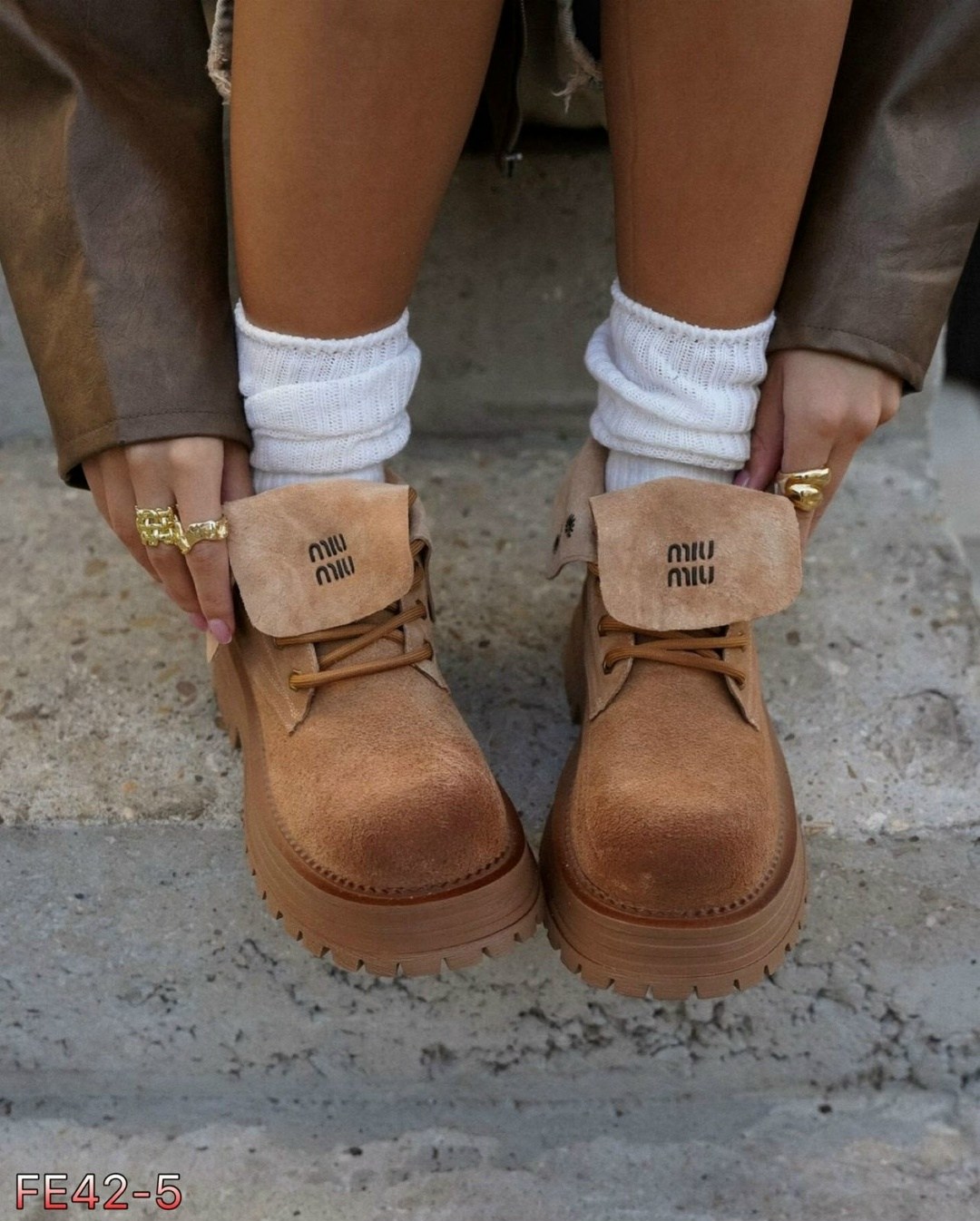 ,ботинки замшевые miu miu,ботинки,ботинки женские miu miu,ботинки miu miu