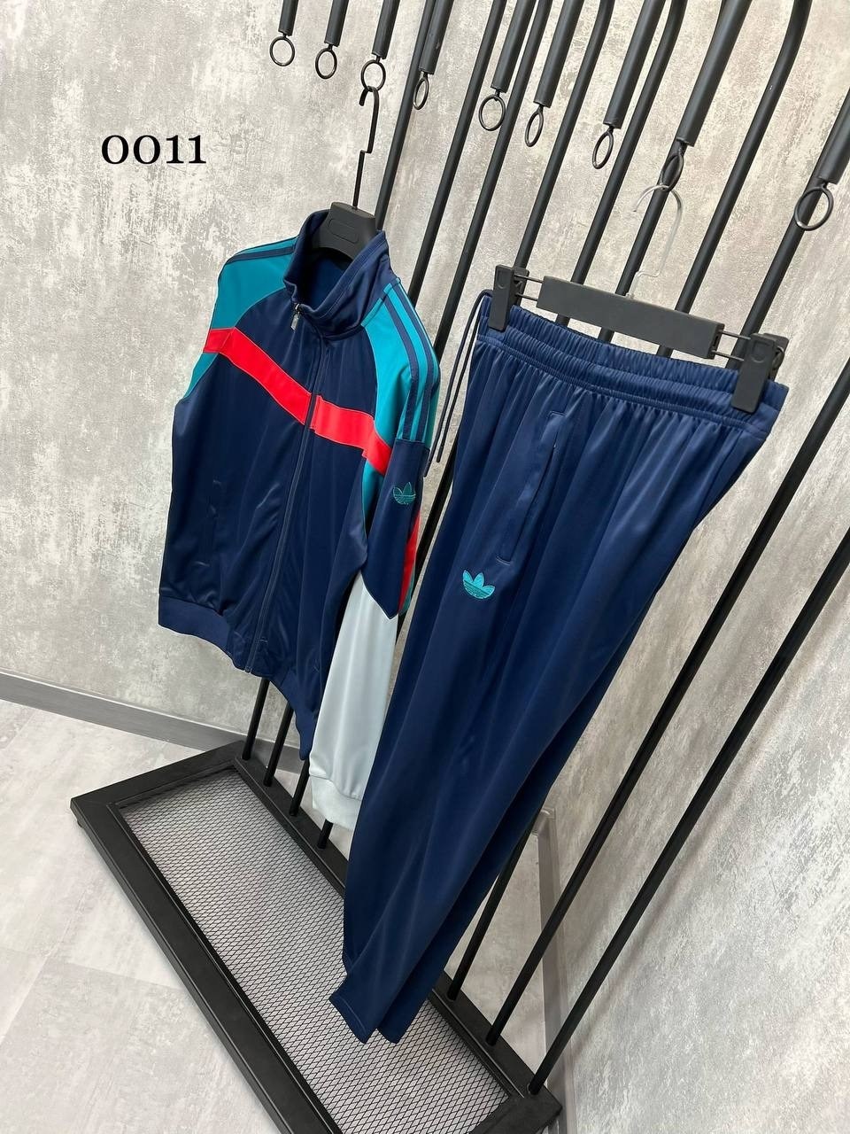 спортивный костюм адидас,мужской спортивный костюм adidas в стиле 90-х,костюм adidas 90 х,спортивный костюм adidas,спортивные костюмы 90 х