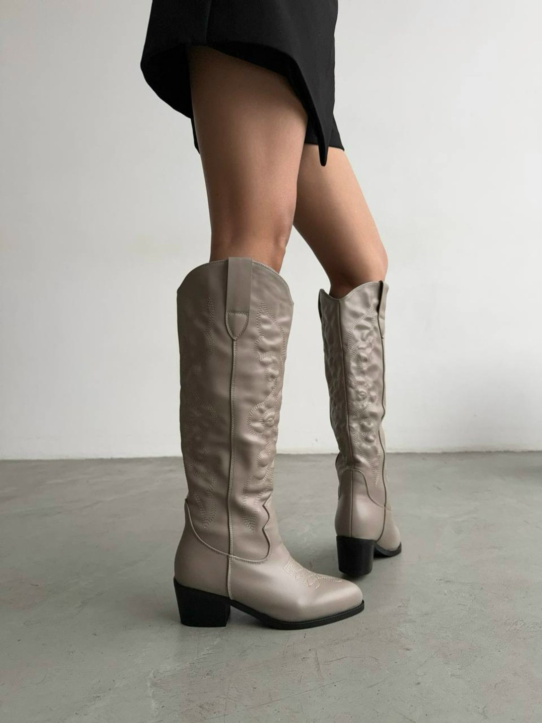 сапоги женские,казаки сапоги,сапоги казаки высокие,сапоги бежевые,казаки сапоги женские