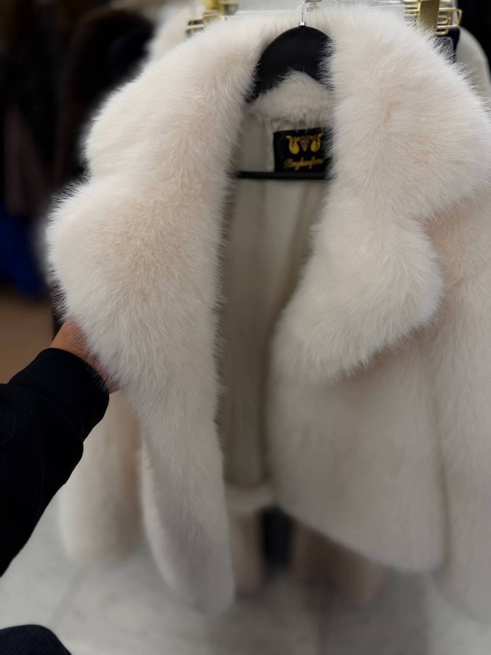женская шуба,шуба,меховая куртка,шуба из искусственного меха,шуба белая