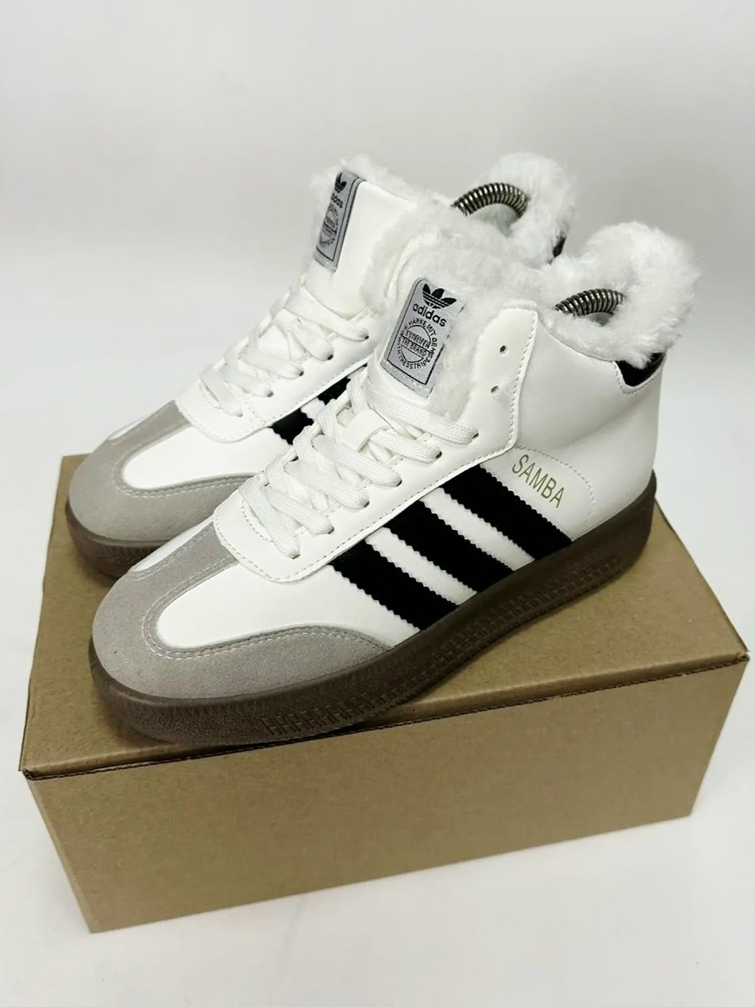 кроссовки высокие adidas samba зимние с мехом,кроссовки женские зимние высокие adidas,кроссовки adidas samba,кроссовки adidas,высокие кроссовки