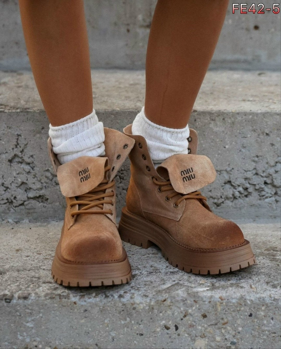 ,ботинки замшевые miu miu,ботинки,ботинки женские miu miu,ботинки miu miu