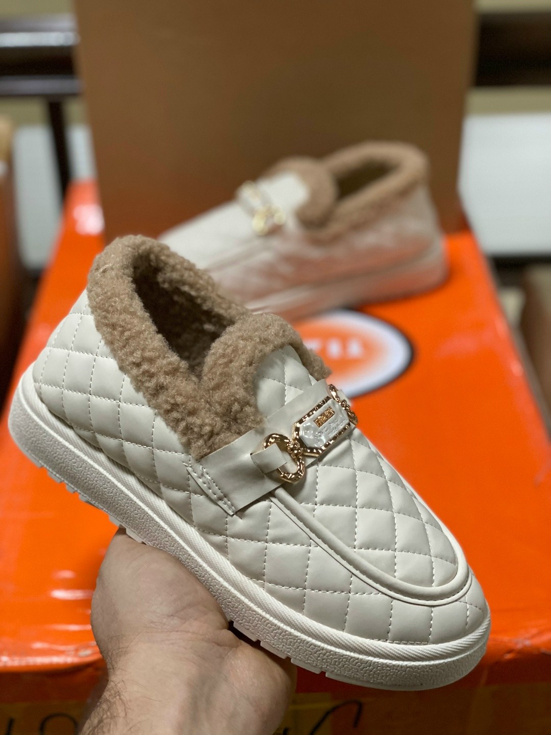 ,женская ,угги женские зимние короткие с мехом подошве нескользящая, теплая,зимняя женская