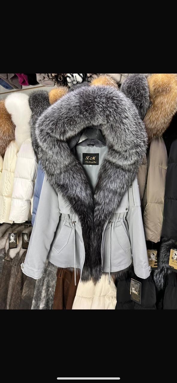 парка с чернобуркой,парка с натуральным мехом,парки с чернобуркой,парка с мехом чернобурки,парка женская с натуральным мехом