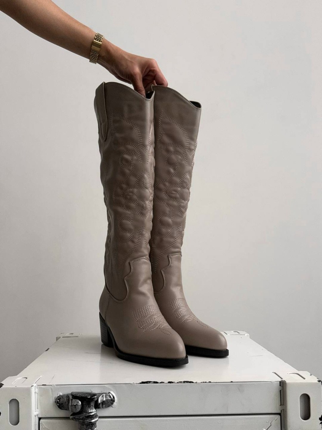 сапоги женские,казаки сапоги,сапоги казаки высокие,сапоги бежевые,казаки сапоги женские