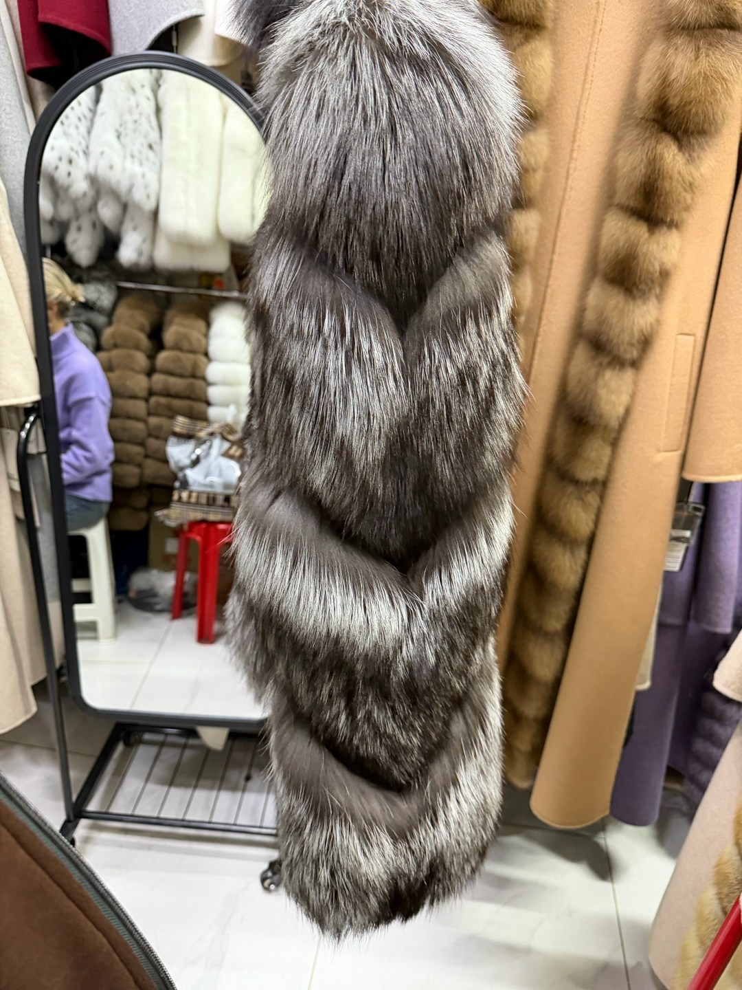 женская шуба из натурального меха чернобурки,шуба короткая мужская из натурального меха чернобурки,шуба чернобурка,шуба из чернобурки,зимняя женская шуба из натурального меха чернобурки