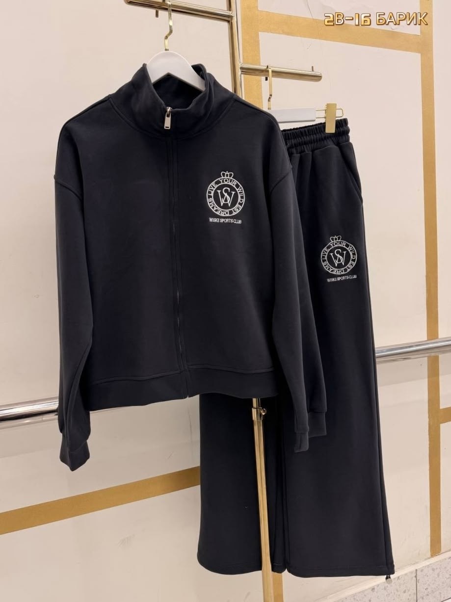 костюм женский на флисе,костюм женский брючный спортивный стиль,женский спортивный костюм,спортивный костюм,женский костюм