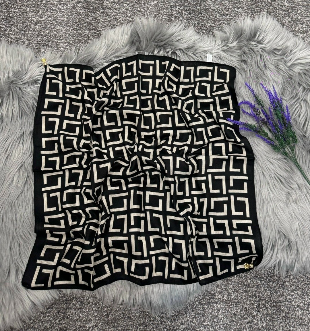 шелковый шарф,шелковые платки,шарфы для женщин,шарфы и платки,женский шелковый шарф