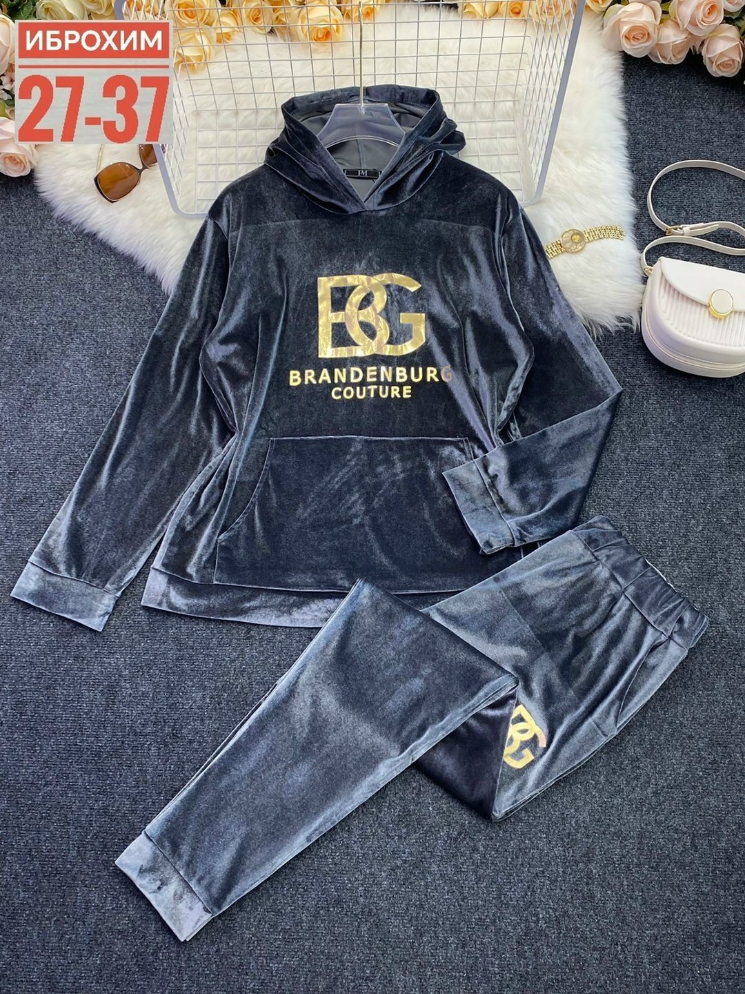 костюмы спортивные велюровые,велюровый спортивный костюм женски,костюм велюровый,костюм женский велюровый,велюровые костюмы для полных женщин