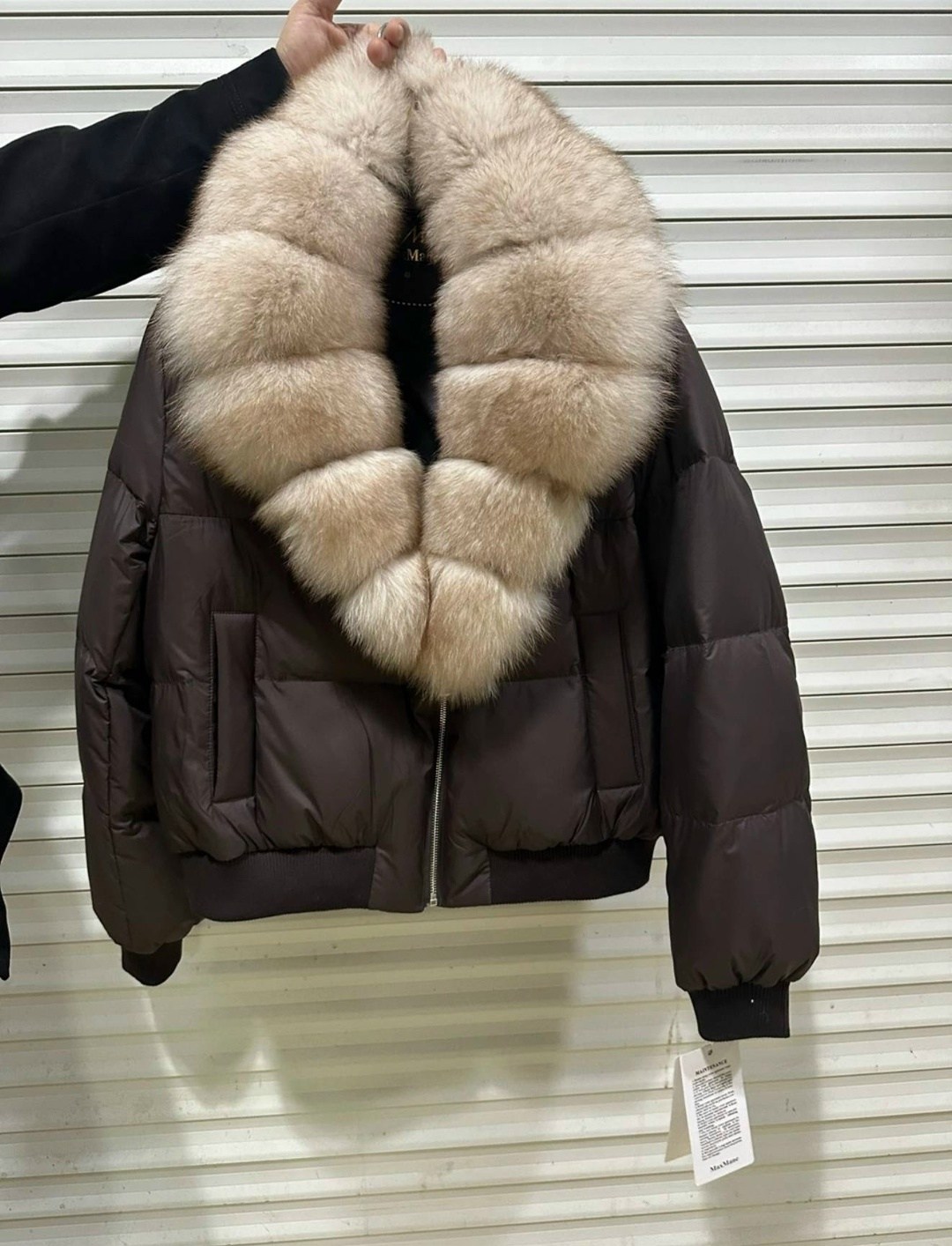 пуховик с натуральным мехом,пуховик женский с натуральным мехом,женский пуховик,теплая куртка,курткабомбер с натуральным мехом песца