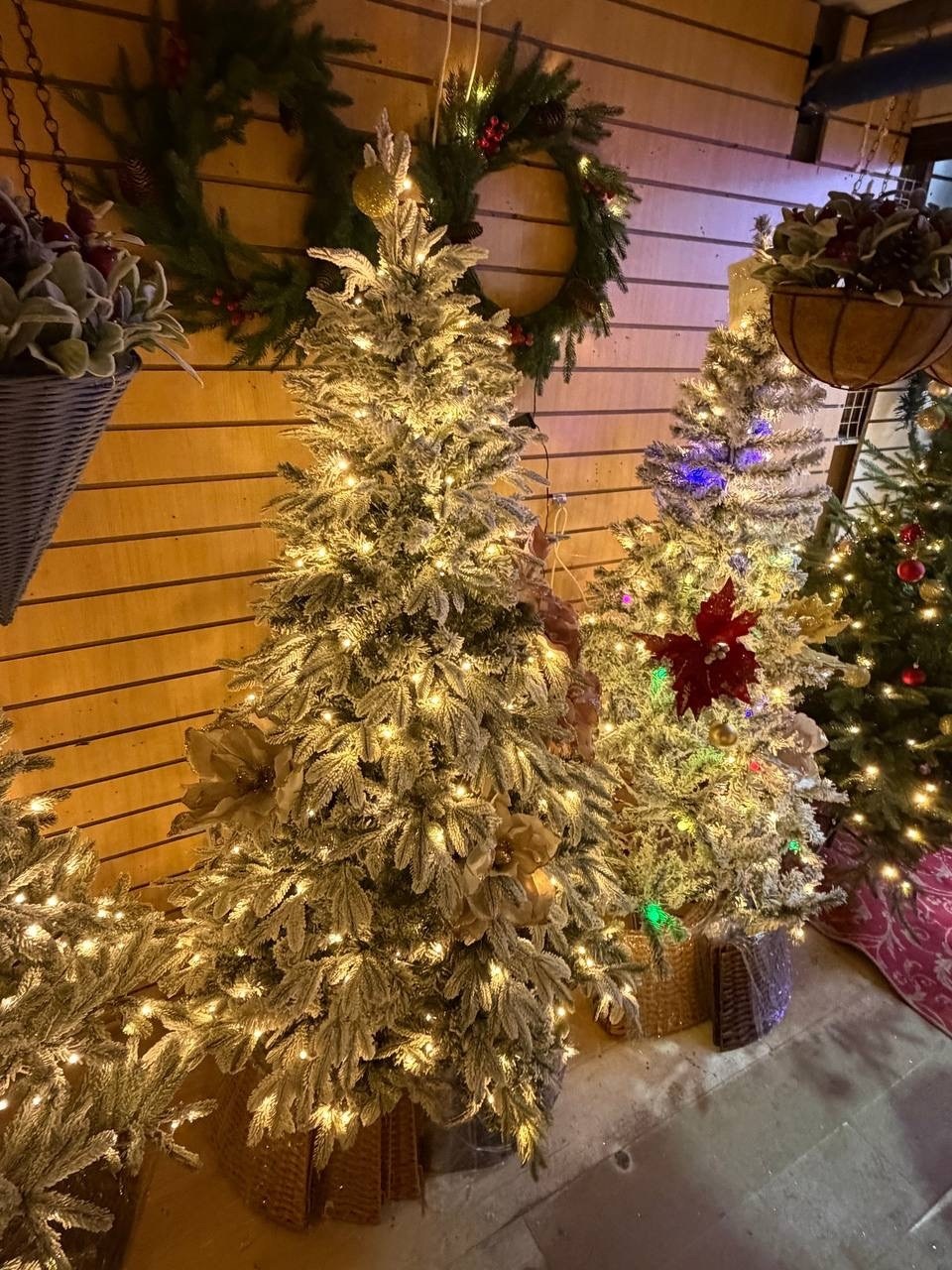 ёлка искусственная заснеженная 240 см,искусственная ёлка заснеженная,елка искуственная заснеженная морозная 180 см,искусственная елка,елка искусственная 240 см