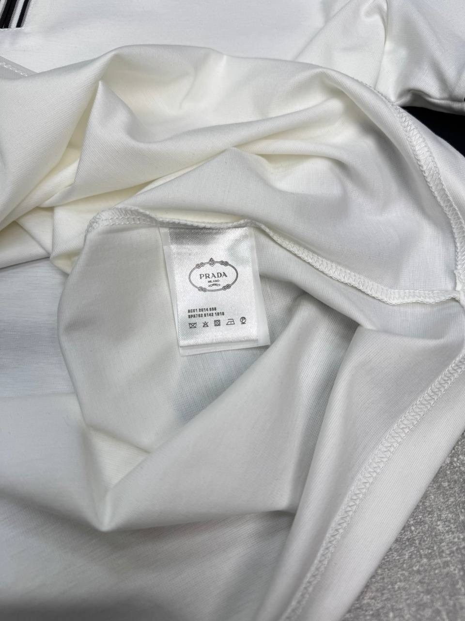 мужская футболка поло,элегантная рубашка,футболка мужская белая,мужская рубашка поло,поло emporio armani