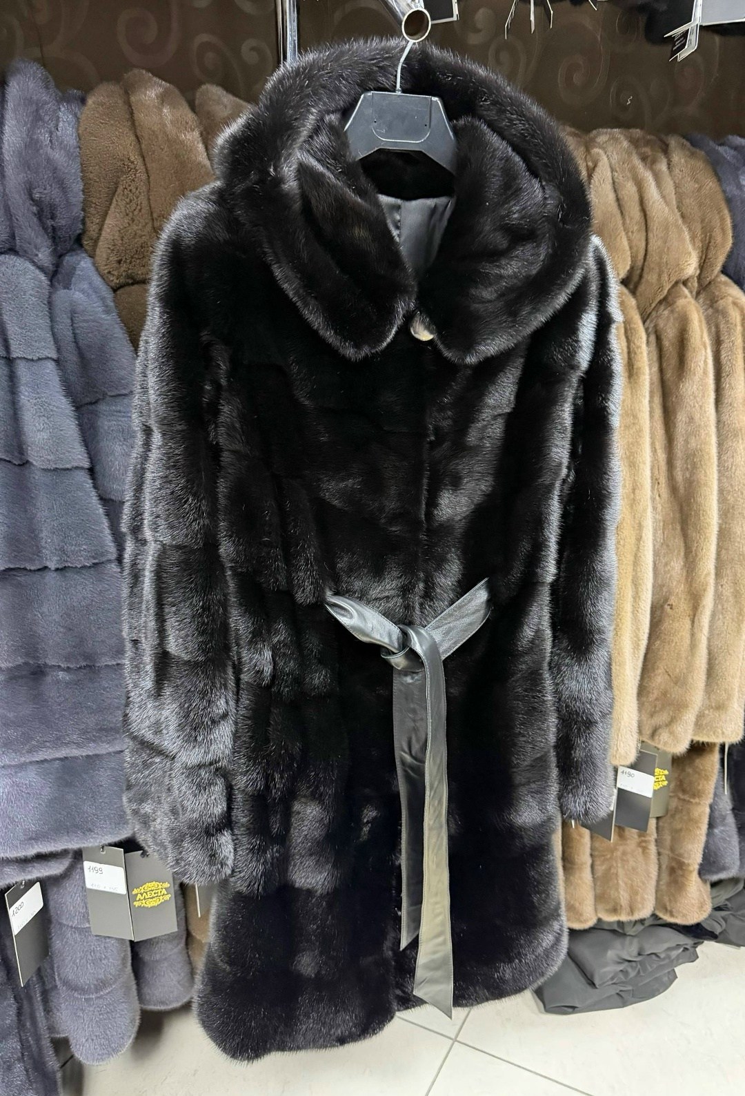 шуба норковая,шуба норковая с капюшоном,шуба норка,шуба из норки,норковая шуба черный бриллиант