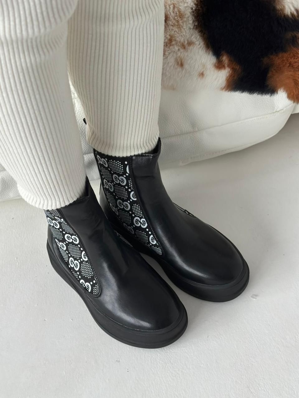 , женская,женские ботинки,белые ботинки,обуви