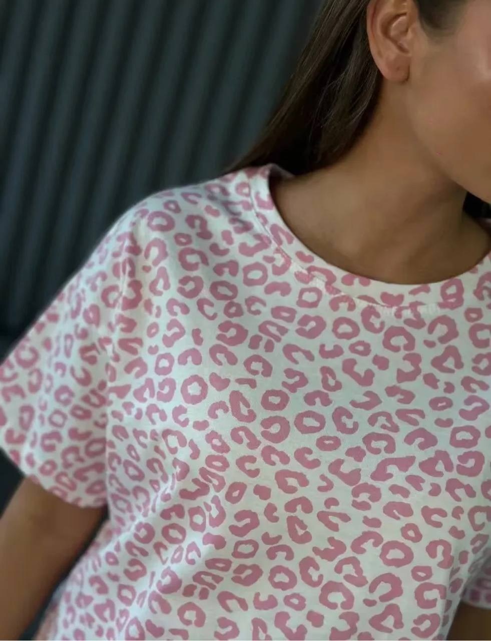 пижама женская с шортами,пижама женская с шортами и футболкой,пижама с шортами и футболкой трикотажная леопардовая beamuuur,женские шорты из полиэстера с леопардовым принтом,пижамы женская с шортами х