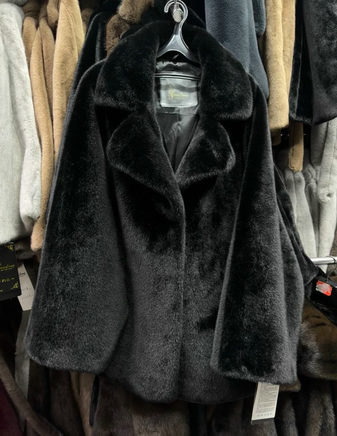 шуба искусственная под норку over easy,шуба искусственная под норку easy studio,шуба искусственная под норку,шуба,шуба из меха импортной плюшевой норки nafa