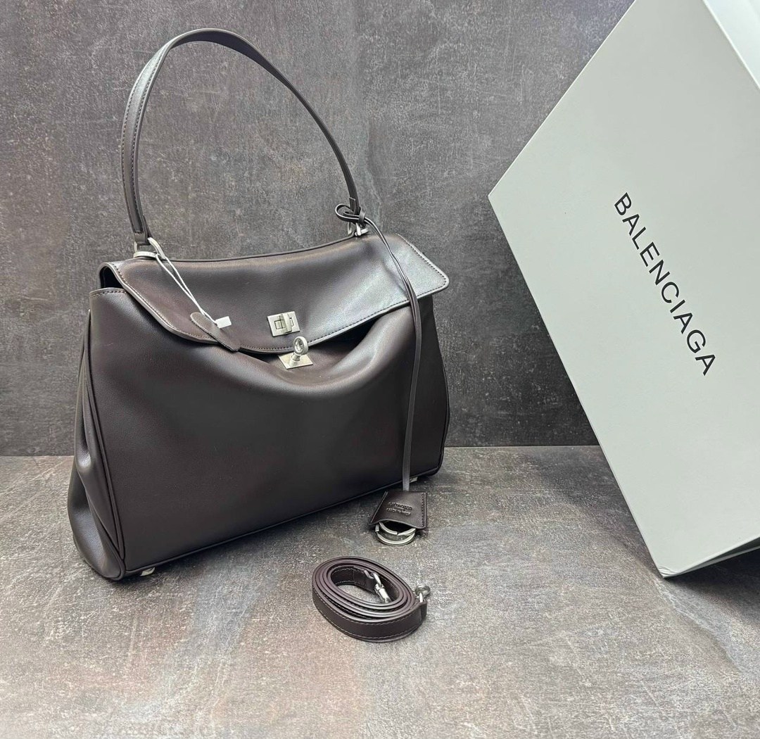 сумка balenciaga натуральная кожа 35-24 см,объемная сумка-тоут черного цвета balenciaga,сумка balenciaga rodeo,сумка balenciaga,женская сумка rodeo balenciaga