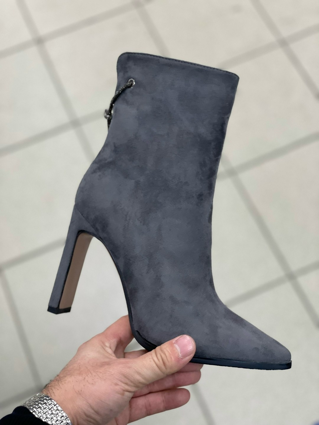 женские ботильоны,белые ботильоны,,полусапожки на каблуке,ботильоны