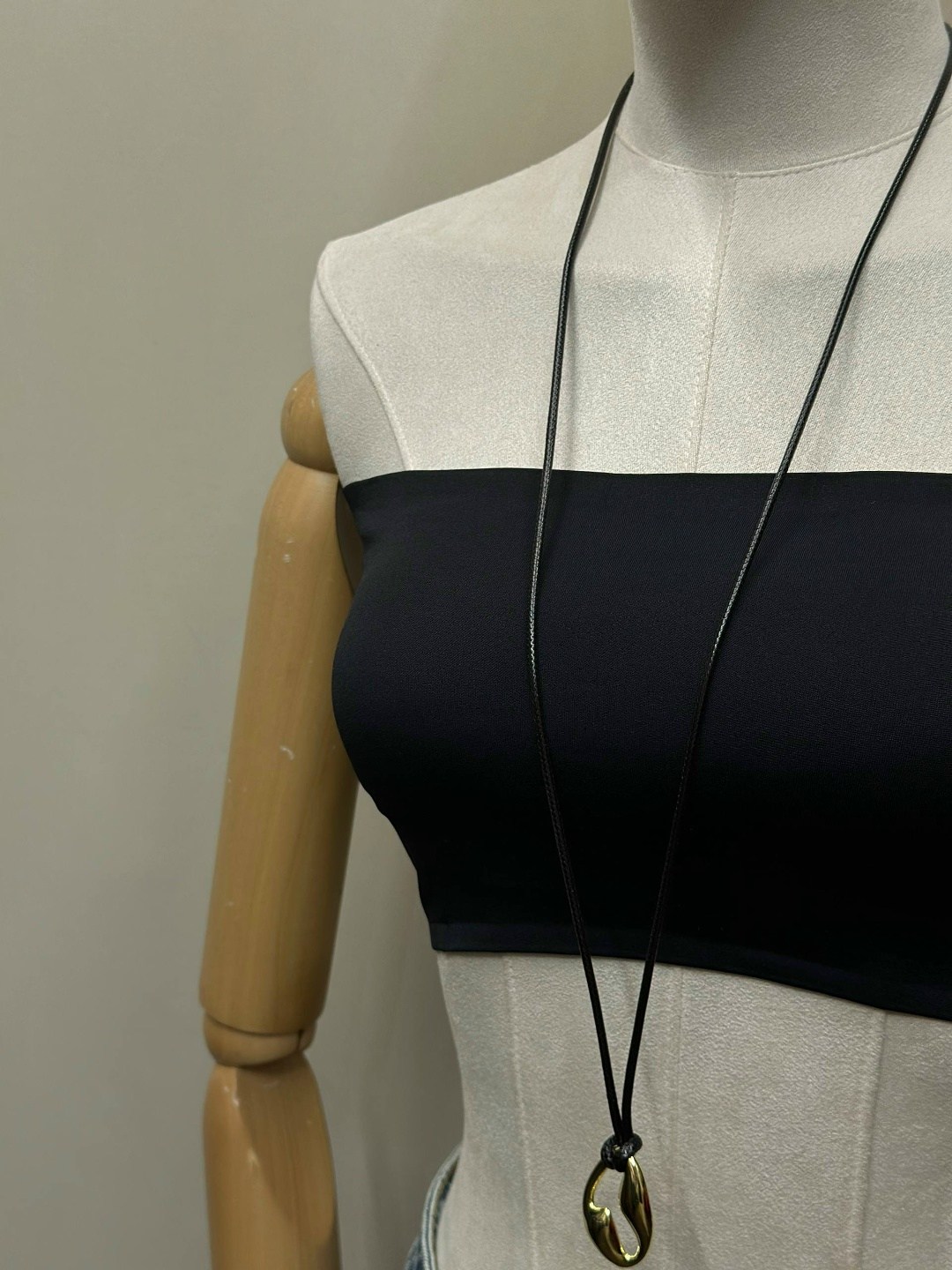 манекен,женский манекен,манекен женский торс,манекен с деревянными руками,манекен для одежды