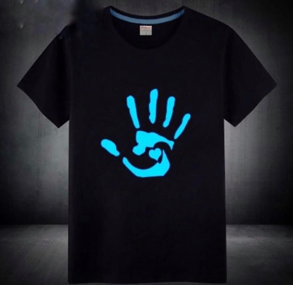 светящаяся футболка,футболка детская светящаяся,футболка со светящимся принтом,светящиеся футболка,футболка