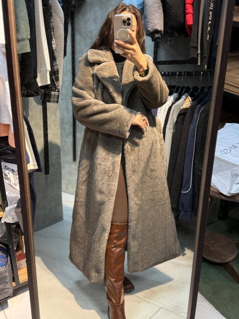 шерстяное пальто,пальто женское,пальто меховое,теплое пальто,длинное пальто