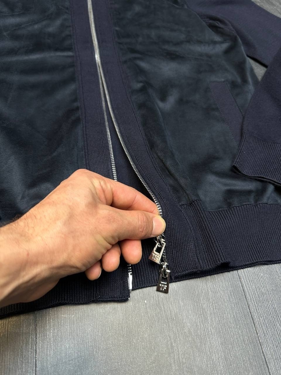 замшевая куртка,мужская куртка бомбер,куртка бомбер,бомбер кофта,кожаные куртки