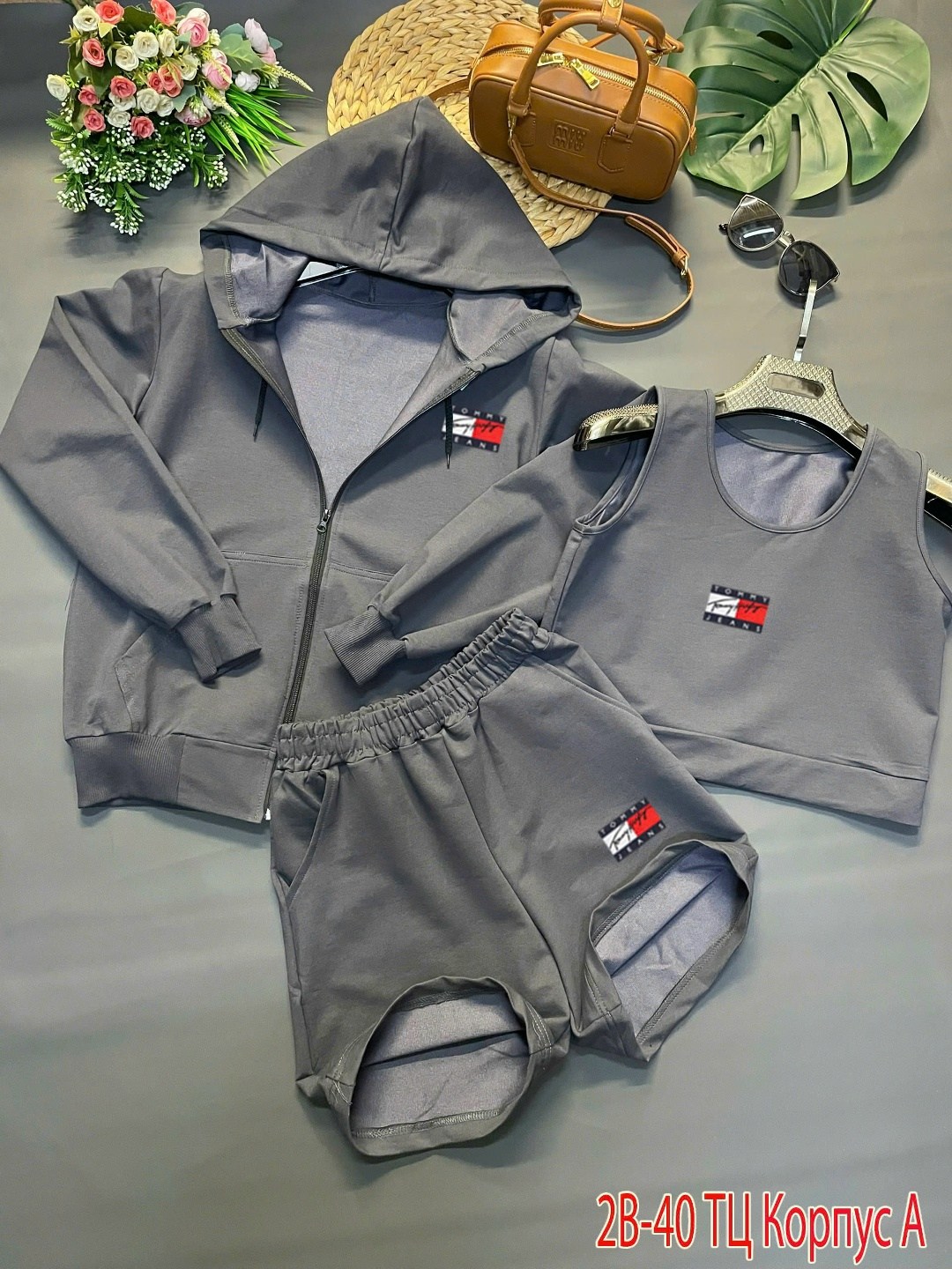костюм женский,женские костюмы спортивные,костюм спортивные женские костюмы,стильные женские костюмы,костюм двойка женская