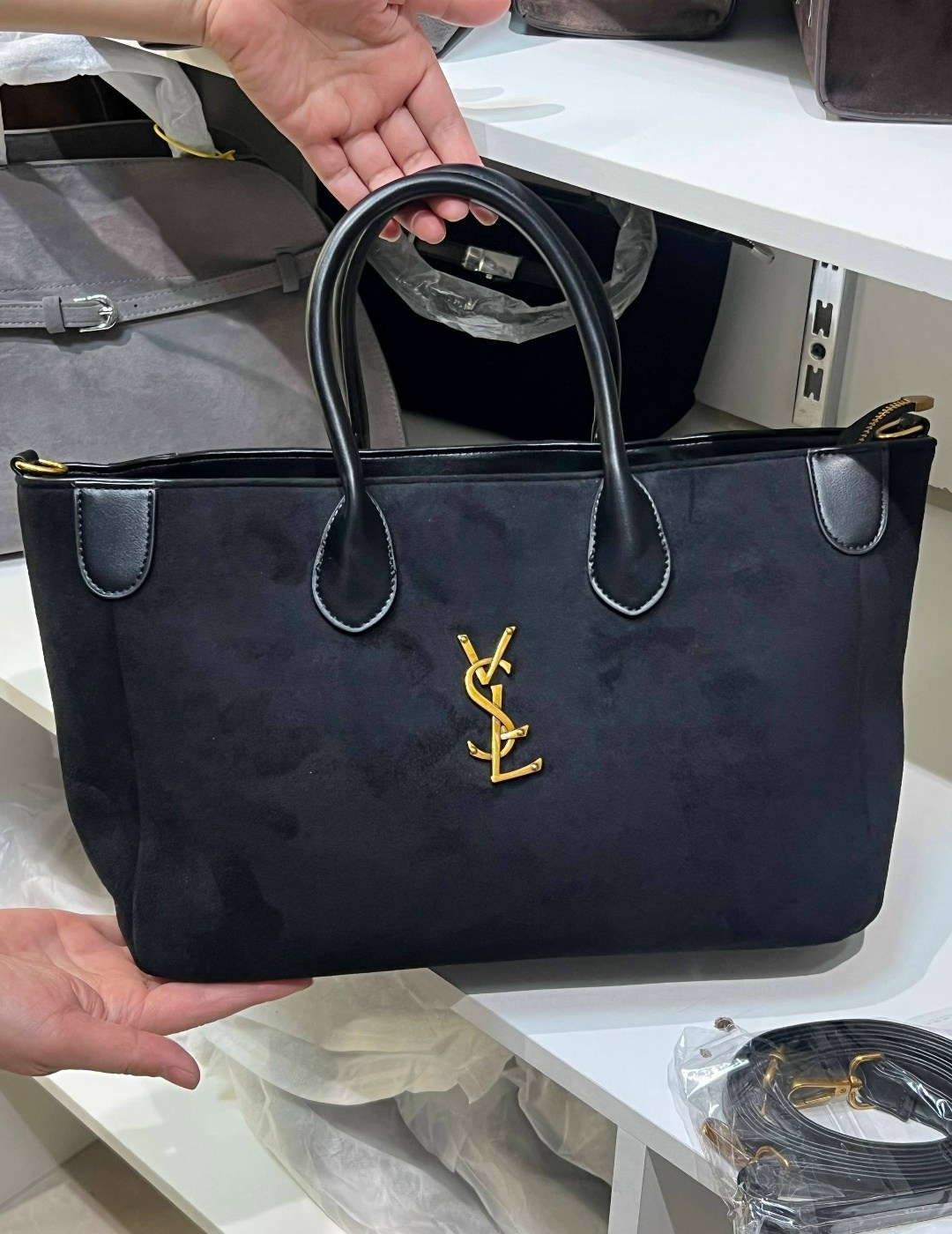 замшевая сумка yves saint laurent 38x34 см,замшевая сумка yves saint laurent 39x23 см,сумка женская ysl,женская замшевая сумка yves saint laurent 38x26 см,замшевые сумки