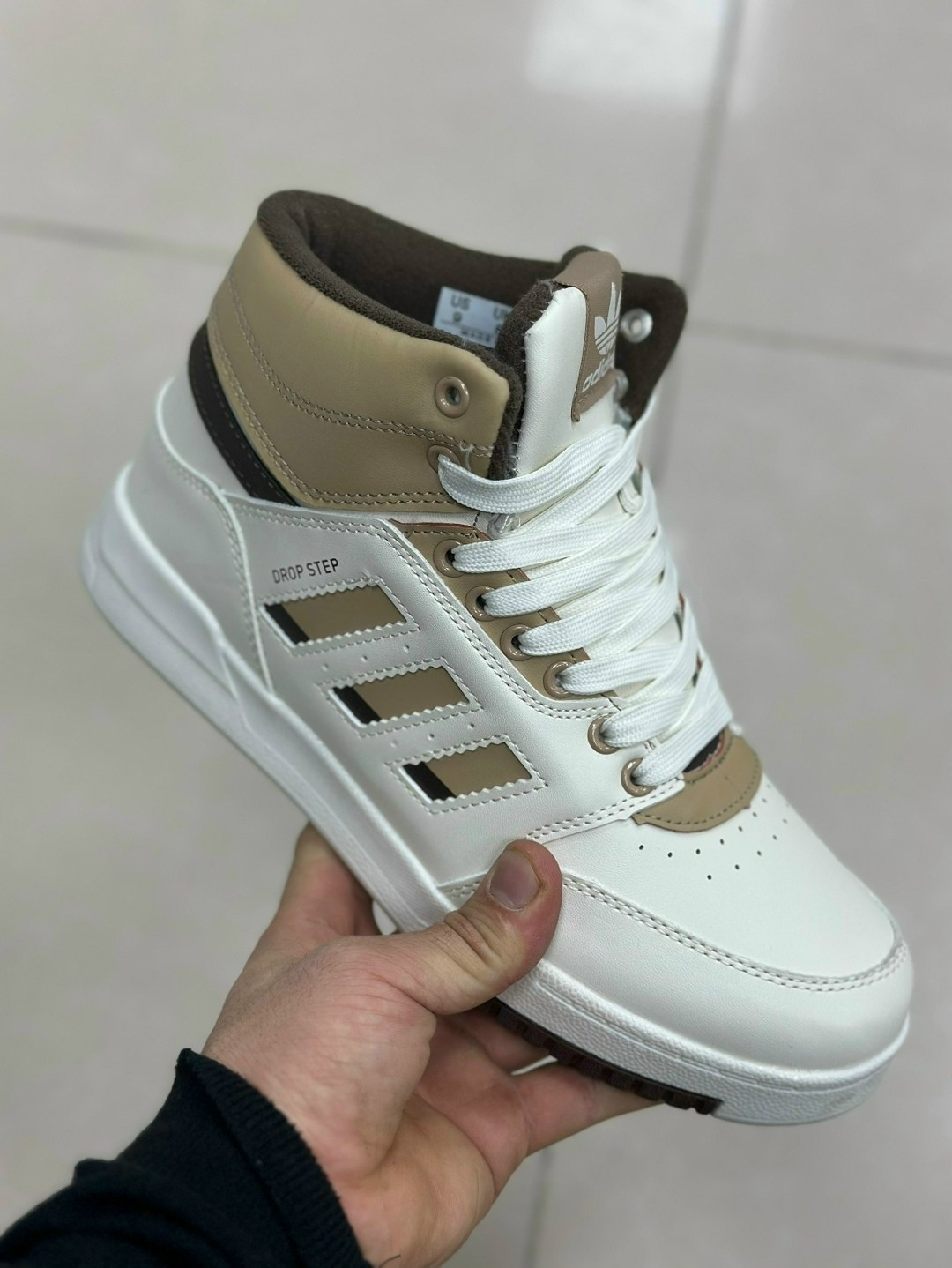 зимние кроссовки adidas,,крос adidas drop step выс бел чер зим 2102-5,кроссовки,женские зимние кроссовки d-sh-r