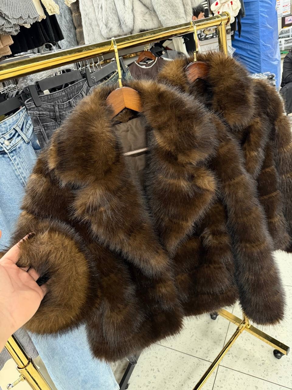 шуба искусственная,шуба искусственная женская,шуба натуральные,шуба из песца под соболя,шуба автоледи