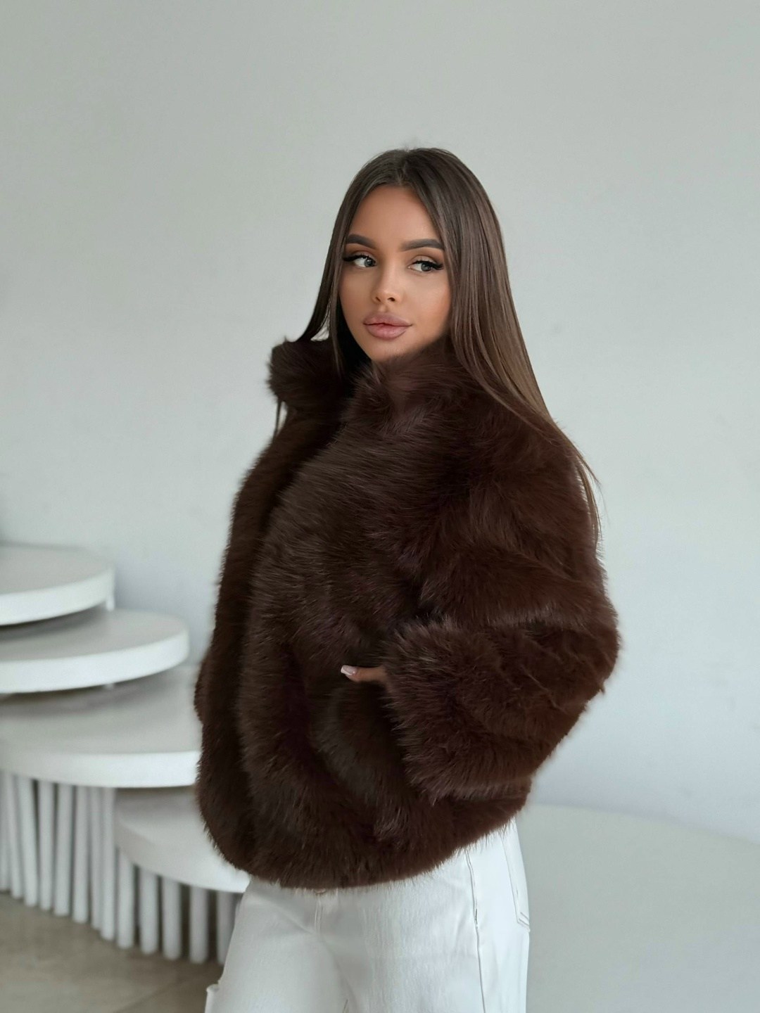 женская шуба,шуба искусственная,шубка,женская куртка из искусственного меха,шуба