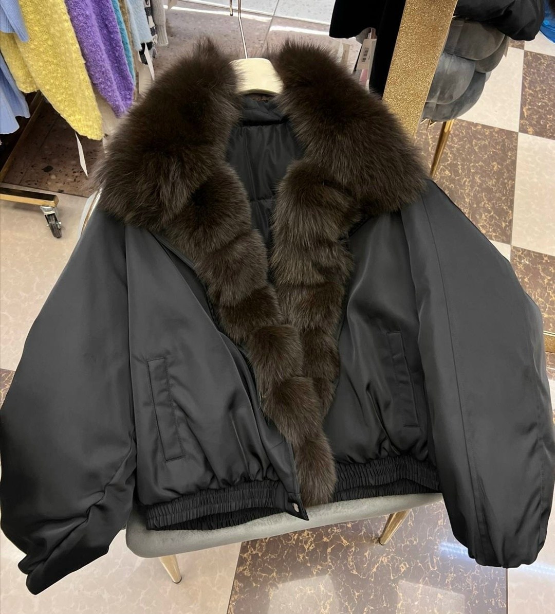 куртка с мехом,стильная куртка,пуховик с натуральным мехом,женская зимняя куртка,бомбер с мехом песца