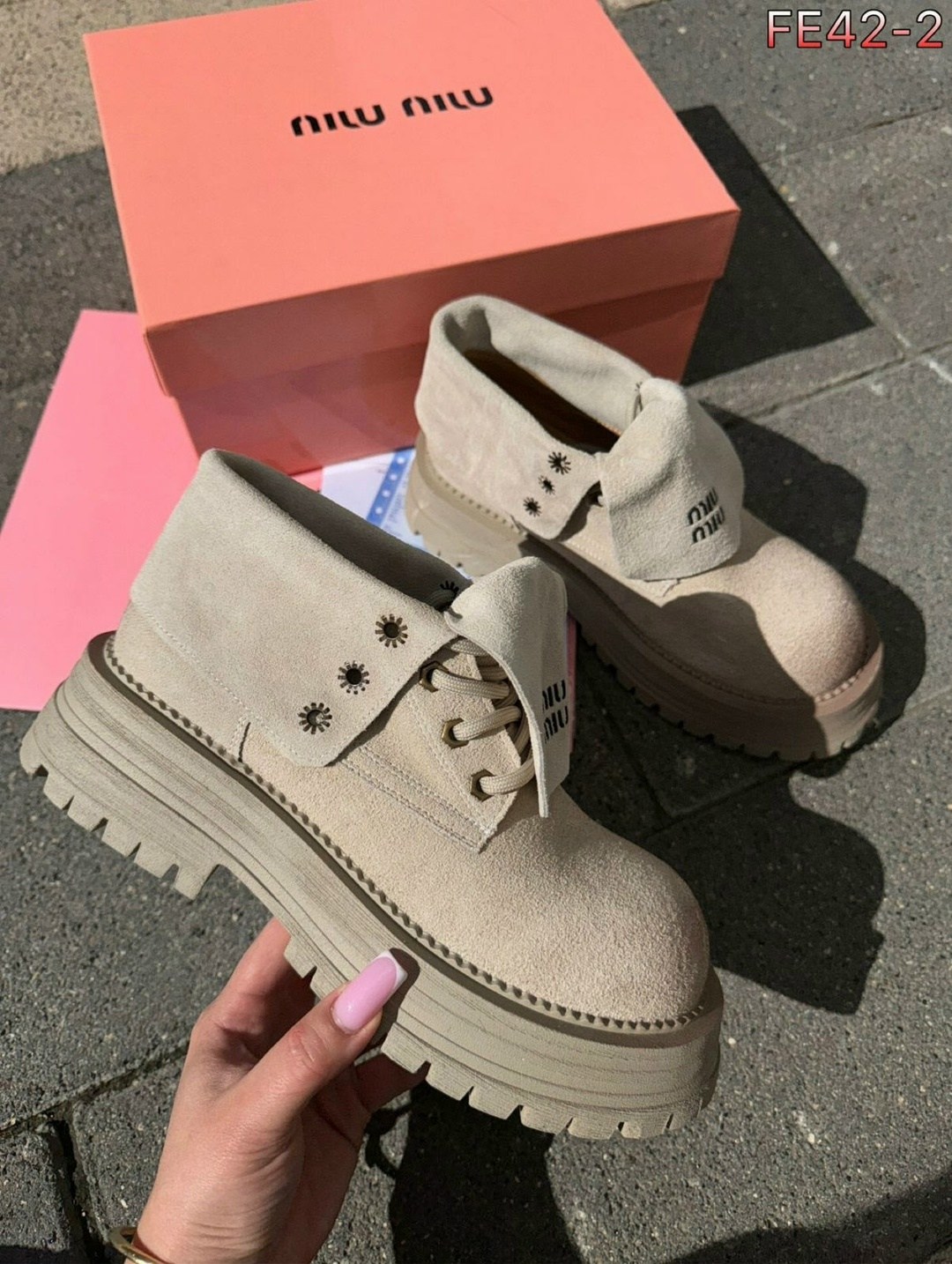 ,ботинки замшевые miu miu,ботинки,ботинки женские miu miu,ботинки miu miu