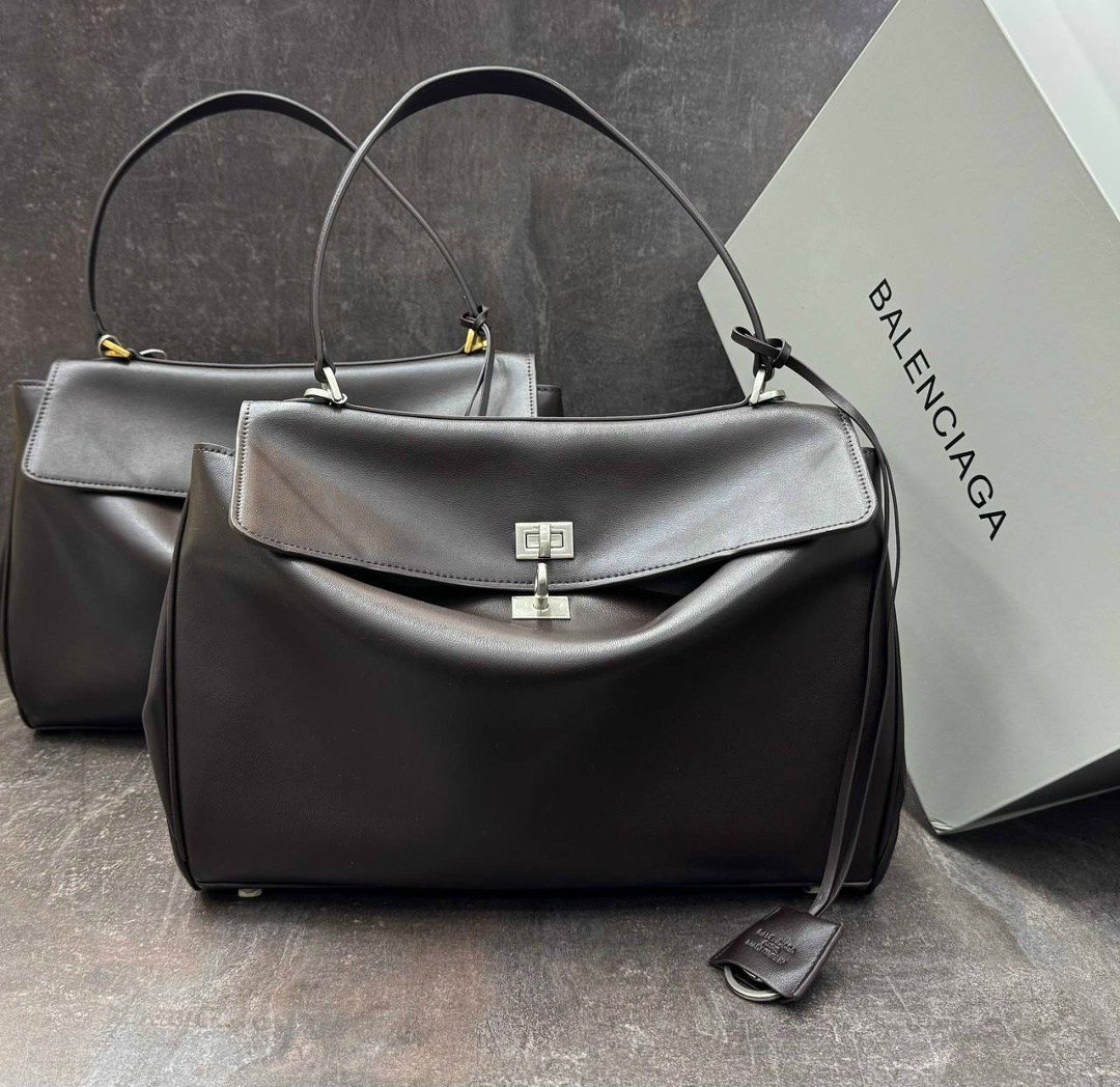 сумка balenciaga натуральная кожа 35-24 см,объемная сумка-тоут черного цвета balenciaga,сумка balenciaga rodeo,сумка balenciaga,женская сумка rodeo balenciaga