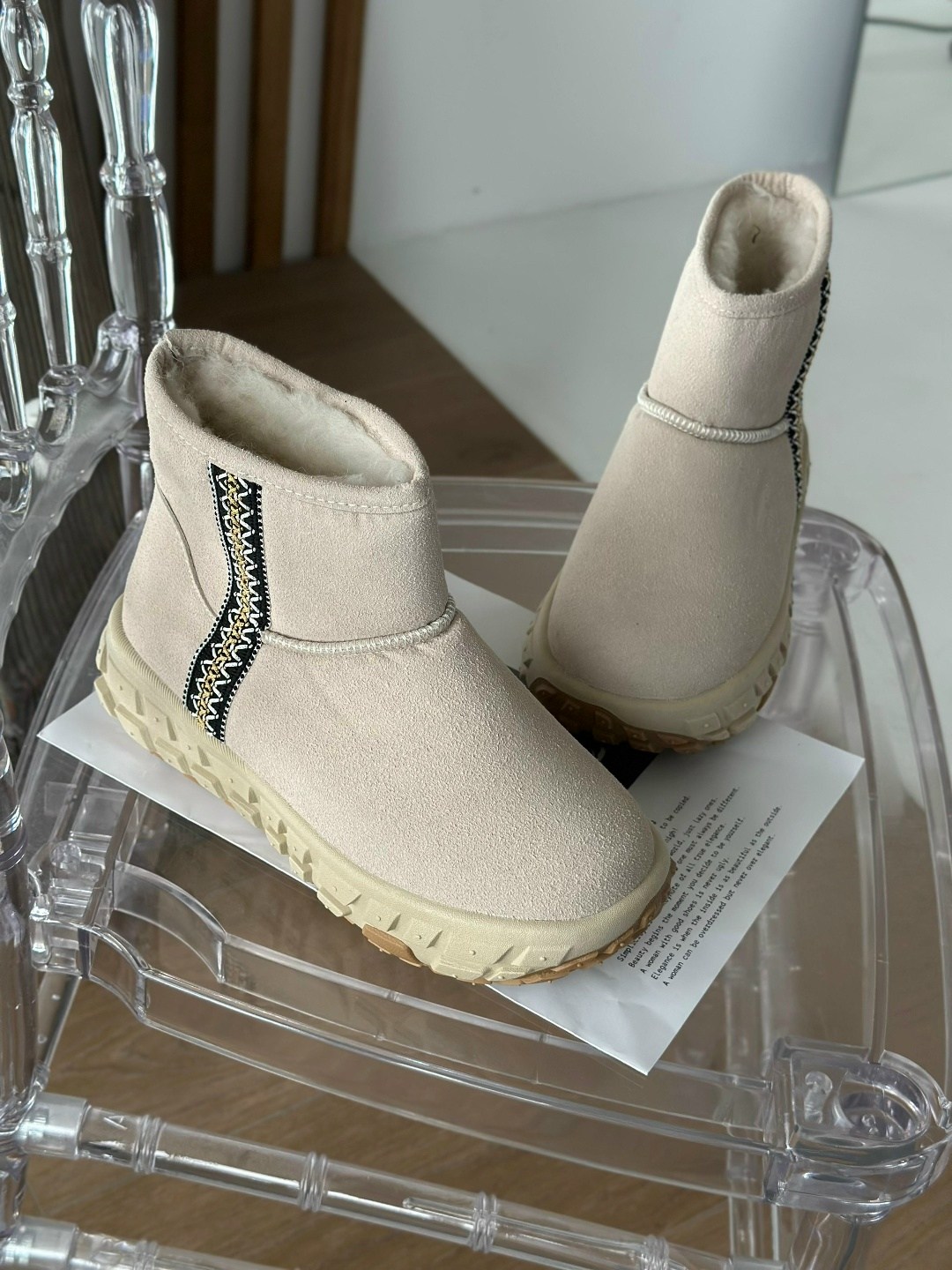 женские угги,модные угги,,зимняя  женская,угги женские зимние