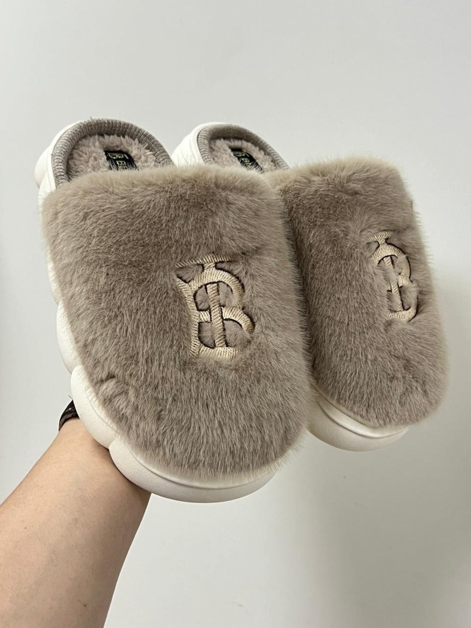 ,тапочки женские,модные тапочки,женские домашние тапочки,домашние тапочки