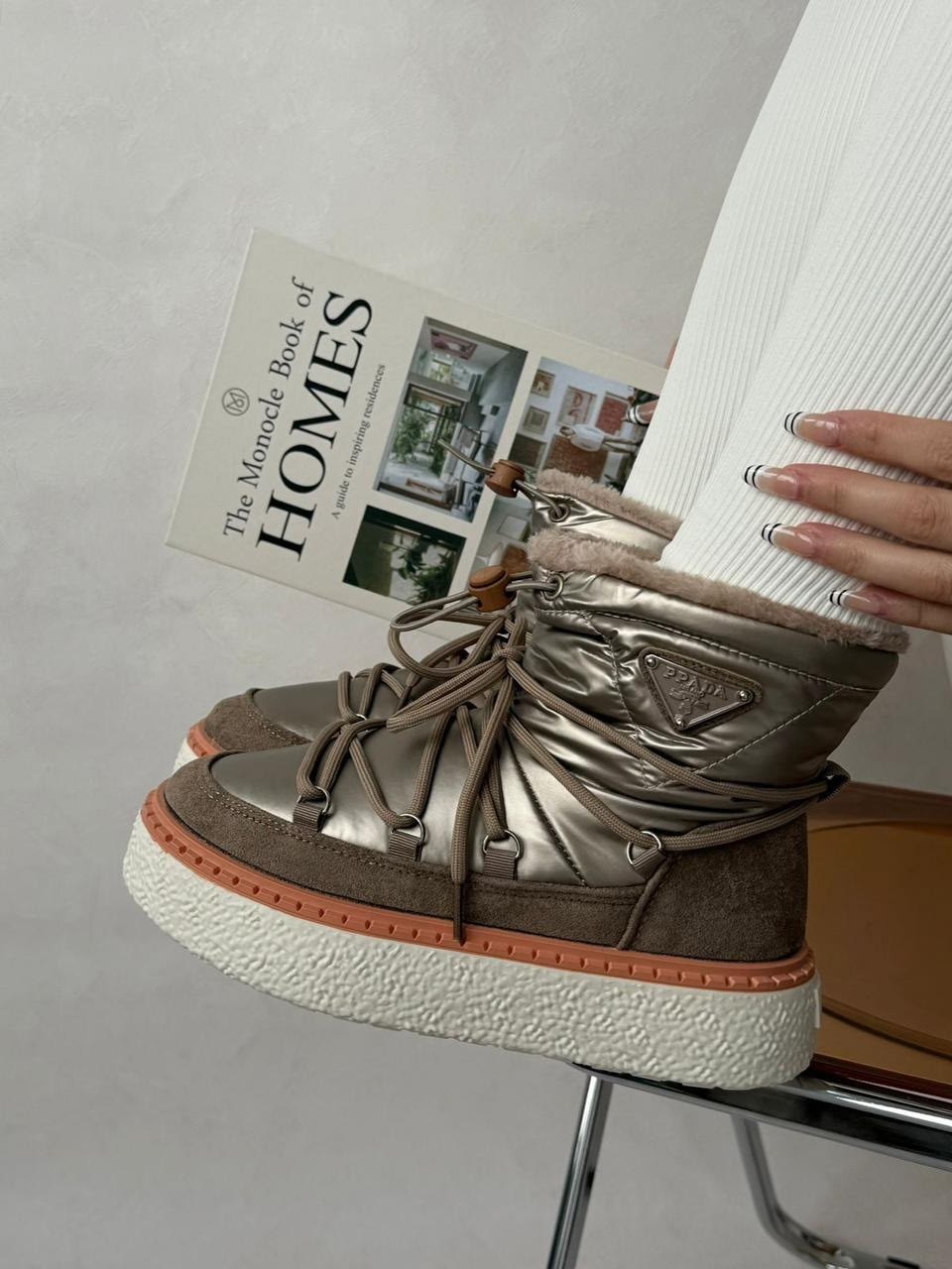 ,луноходы женские,луноходы женские diora,зимние ботинки tommy hilfiger на шнуровке metallic snowboot серебряный,луноходы