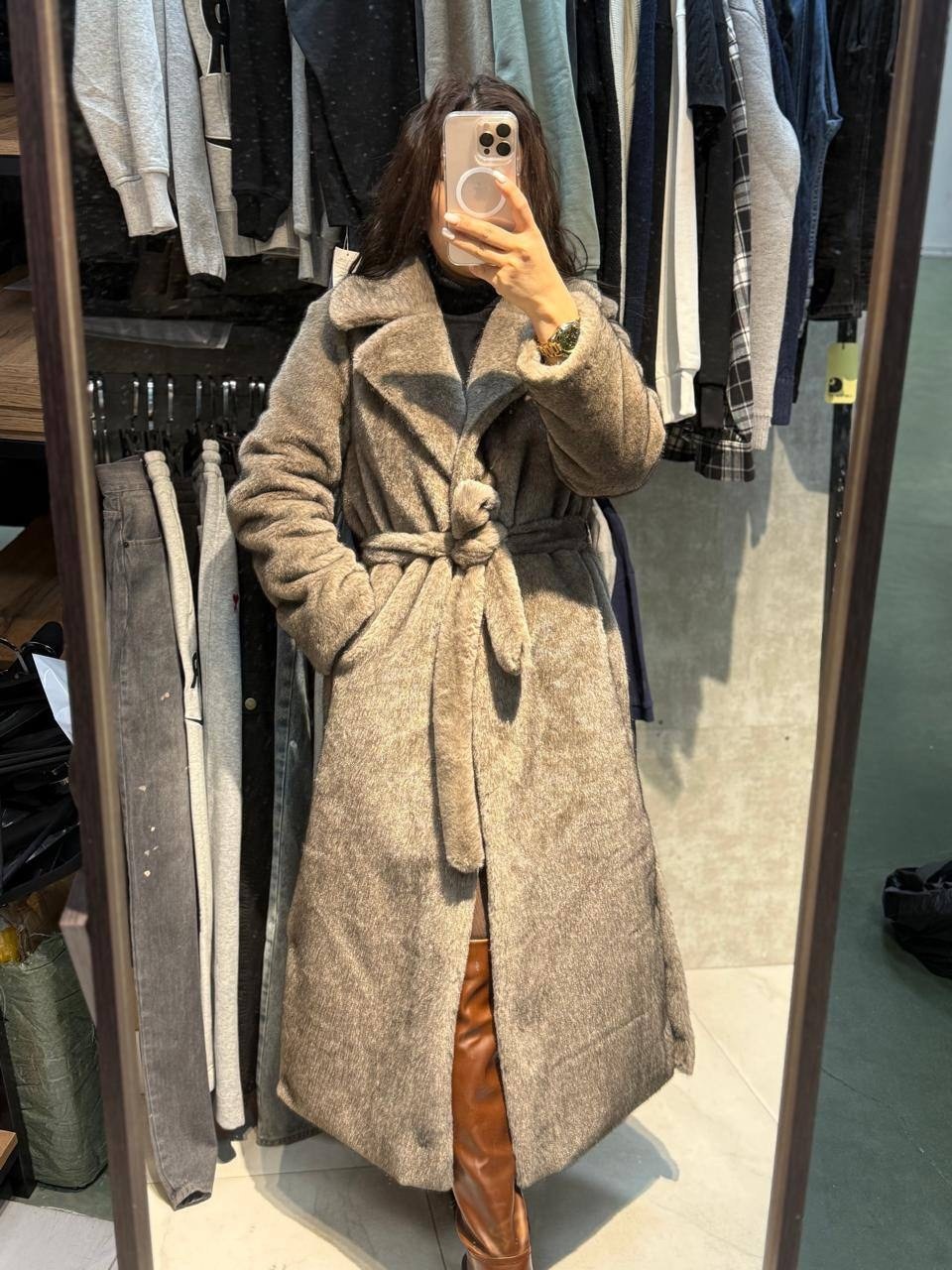 шерстяное пальто,пальто женское,пальто меховое,теплое пальто,длинное пальто