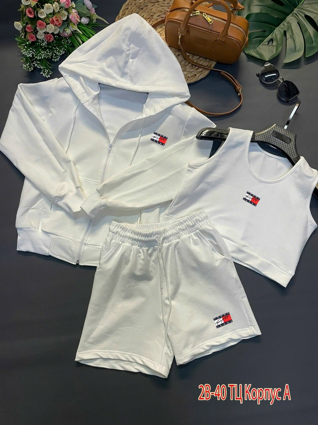 костюм женский,женские костюмы спортивные,костюм спортивные женские костюмы,стильные женские костюмы,костюм двойка женская