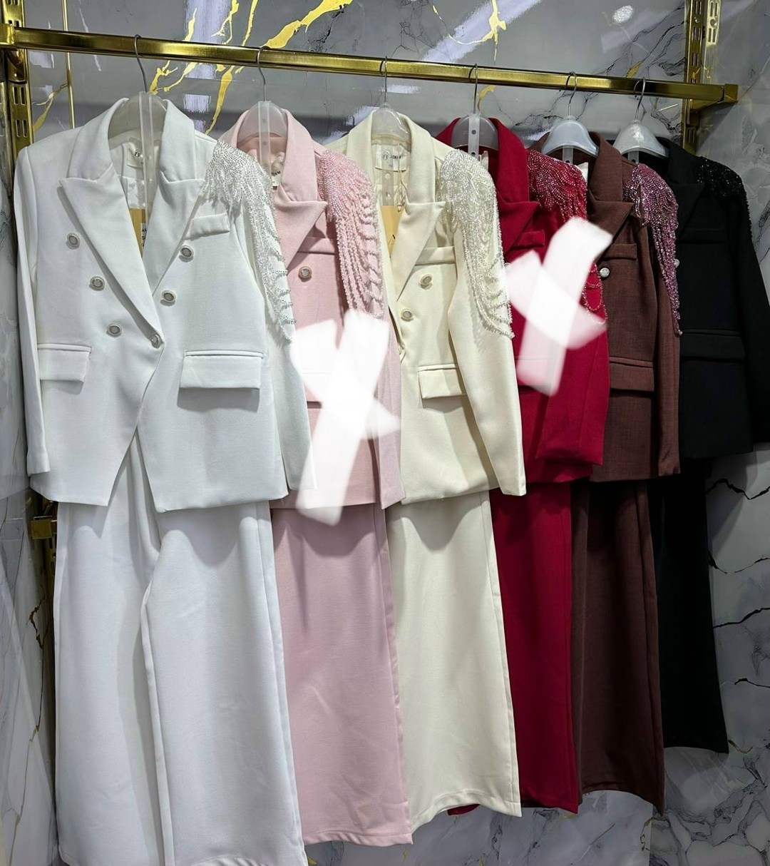 костюмы брючные,стильные костюмы,белый брючный костюм,брючный костюм для девочек,костюм нарядный брючный