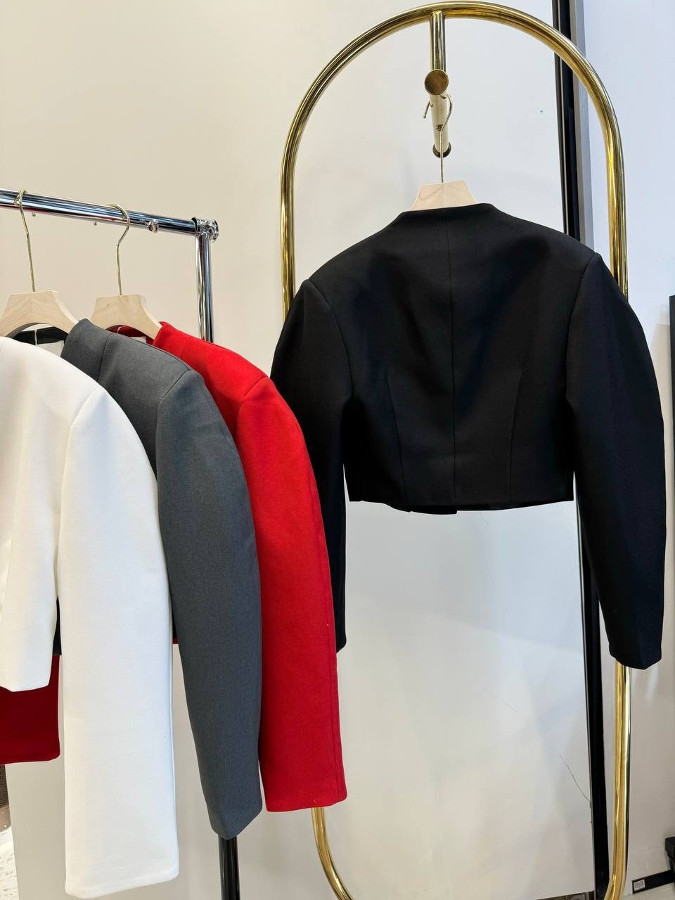 пиджак оверсайз с широкими рукавами alexander serov,жакет,пиджак,жакет женские,пиджак оверсайз с широкими рукавами alexander serov черный