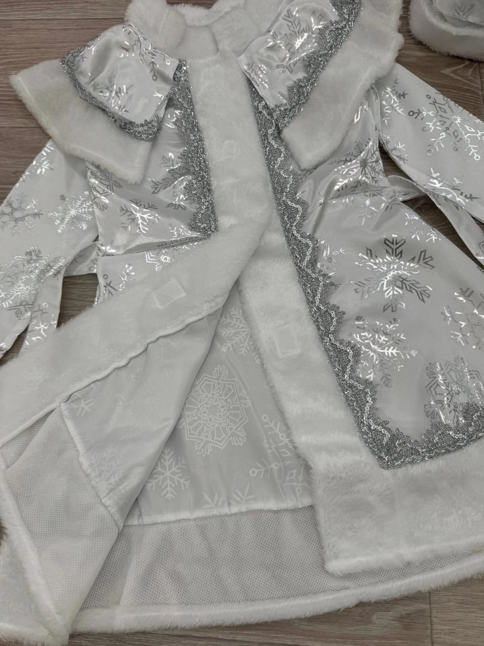 костюм снегурочки детский батик,детский карнавальный костюм снегурочка lavkapro,детский костюм снегурочки,новогодний костюм снегурочки,костюм снегурочки